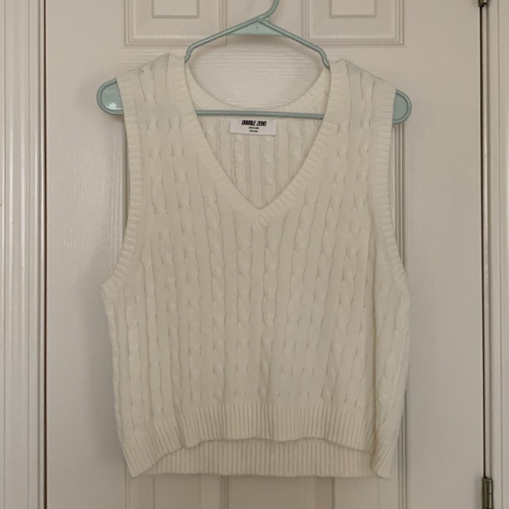 Cream cropped sweater vest